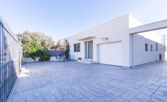 Venta · Villa / Chalet · Empuriabrava