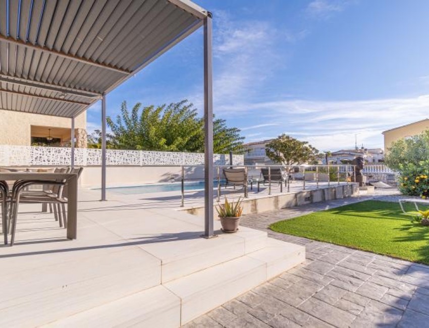Venta · Villa / Chalet · Empuriabrava