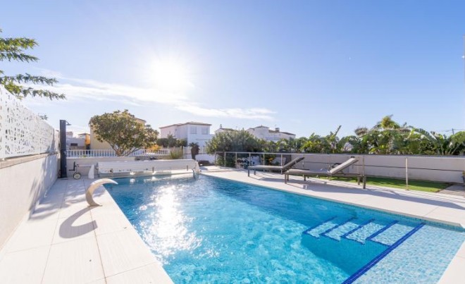 Venta · Villa / Chalet · Empuriabrava