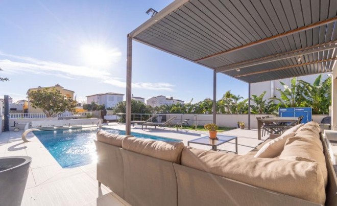 Venta · Villa / Chalet · Empuriabrava