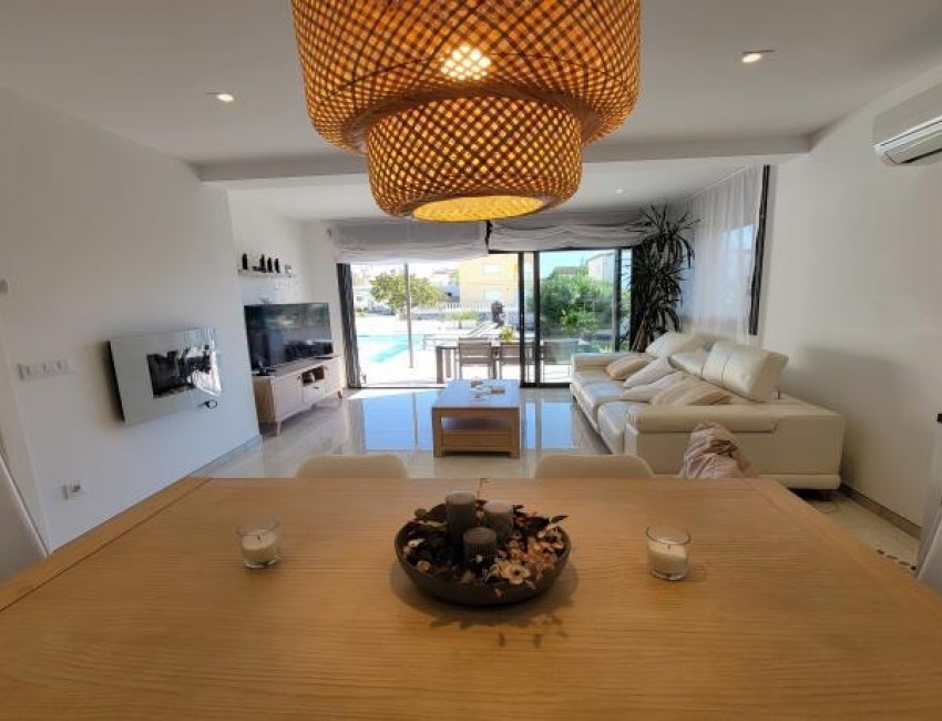 Venta · Villa / Chalet · Empuriabrava