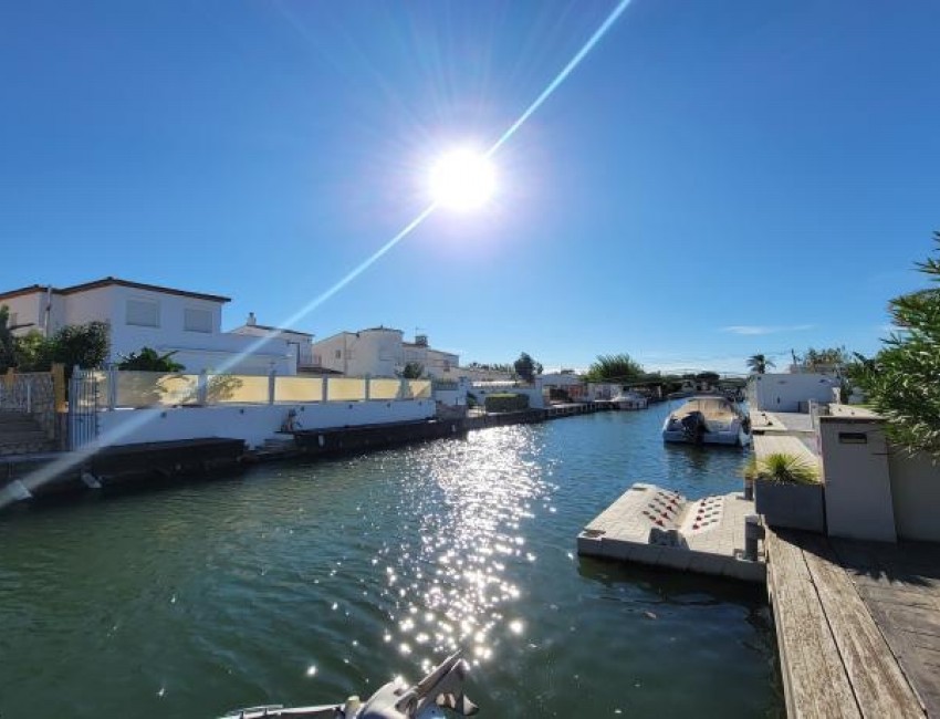 Venta · Villa / Chalet · Empuriabrava