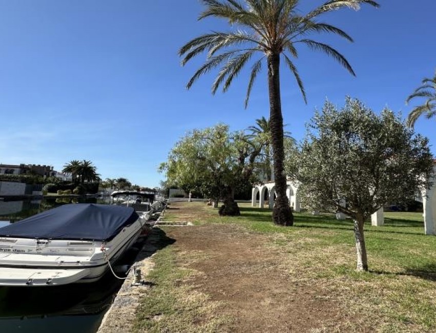 Sale · Apartment / Flat · Empuriabrava