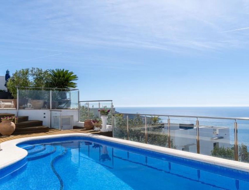 Revente · Villa · Roses