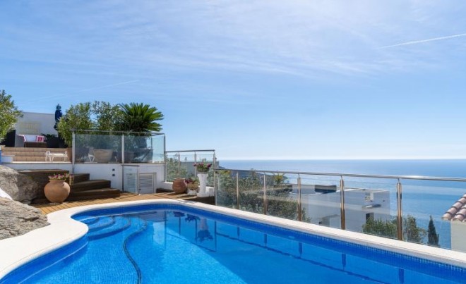 Revente · Villa · Roses