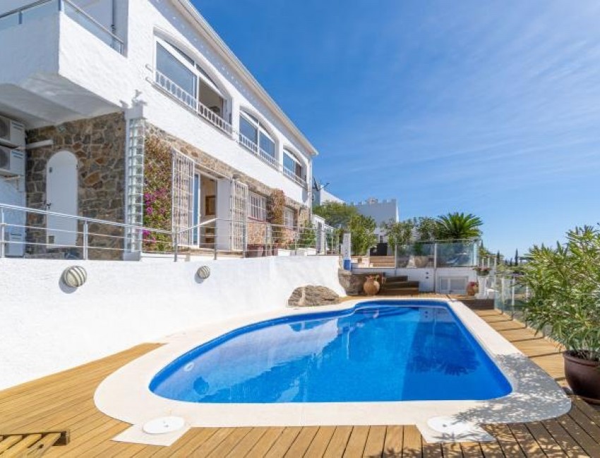 Revente · Villa · Roses