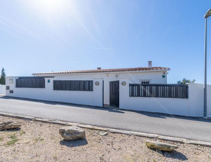 Revente · Villa · Roses