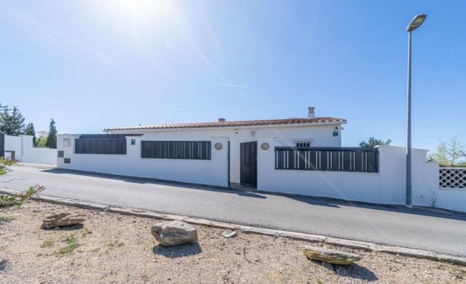 Revente · Villa · Roses