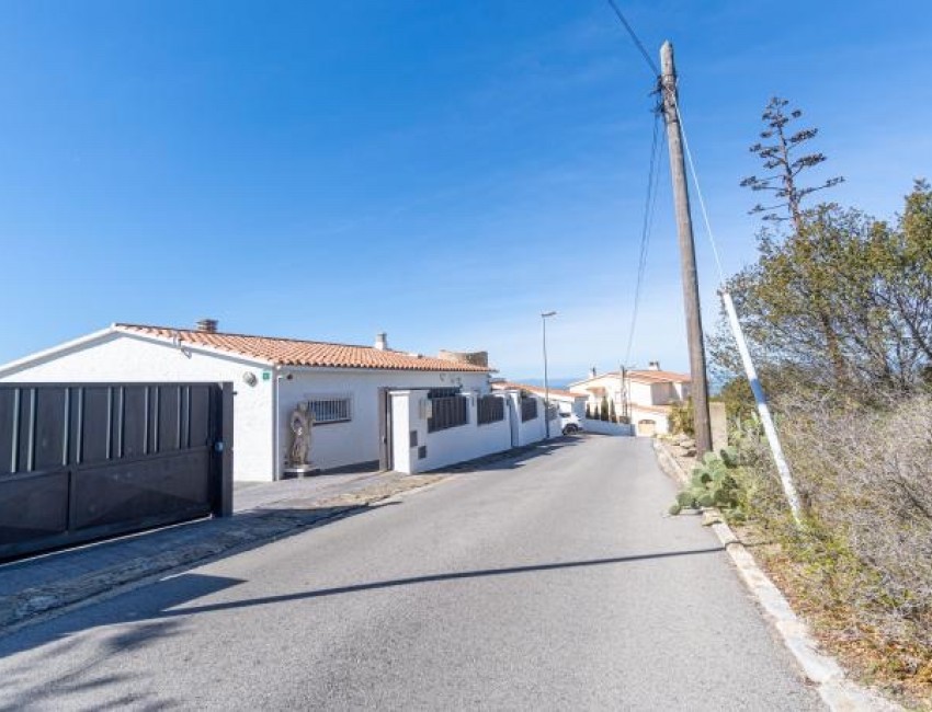 Revente · Villa · Roses