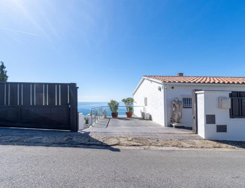 Revente · Villa · Roses