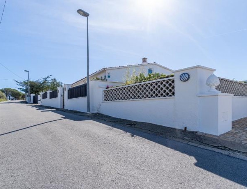 Revente · Villa · Roses