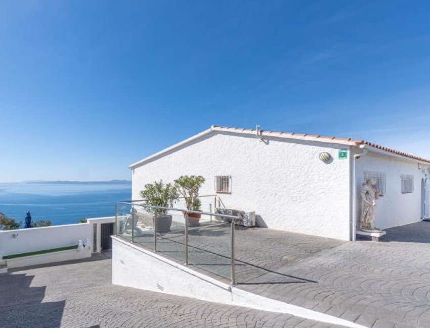 Revente · Villa · Roses