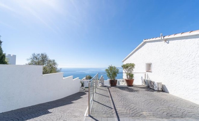 Revente · Villa · Roses