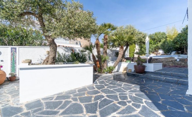 Revente · Villa · Roses