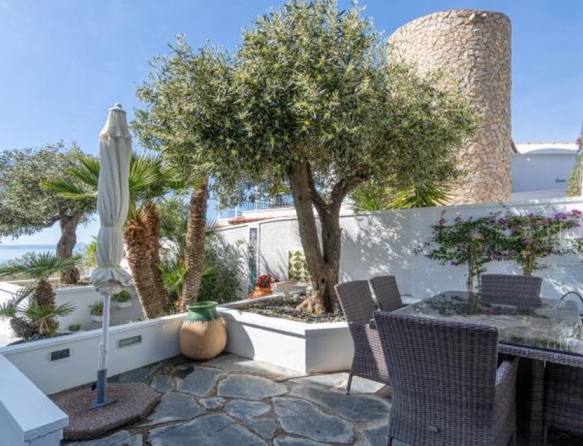 Revente · Villa · Roses