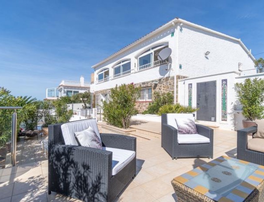 Revente · Villa · Roses