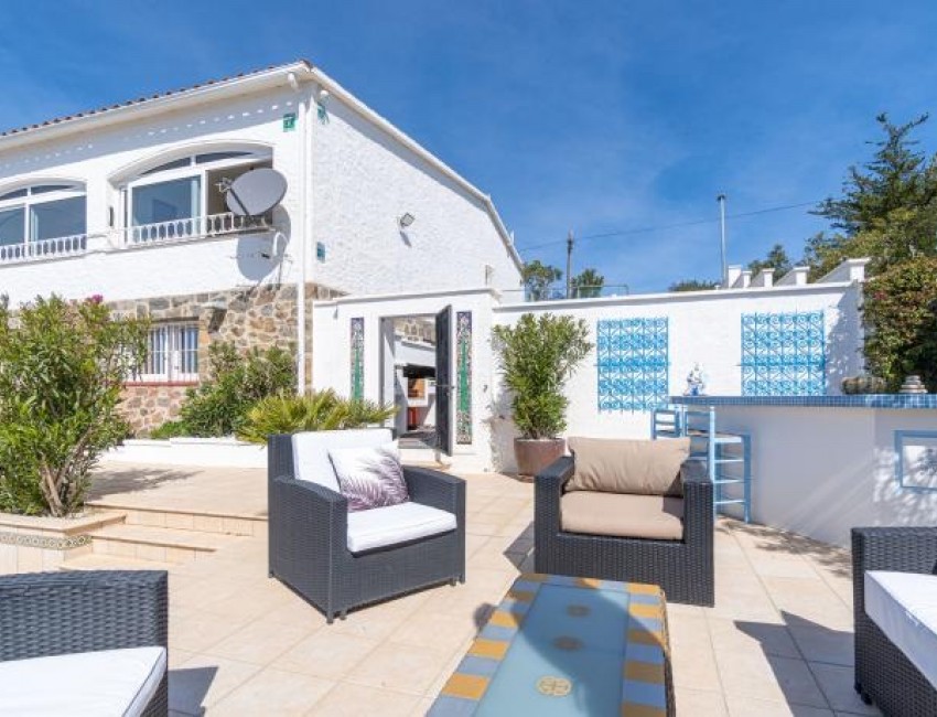 Revente · Villa · Roses