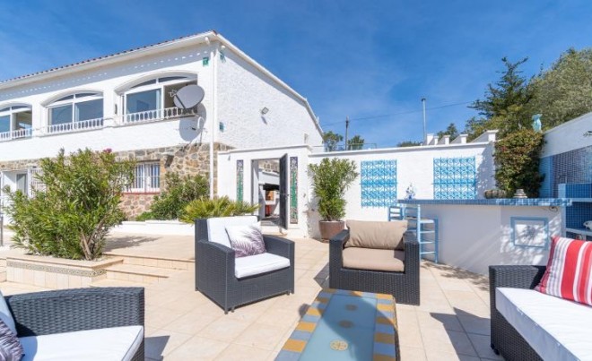 Revente · Villa · Roses