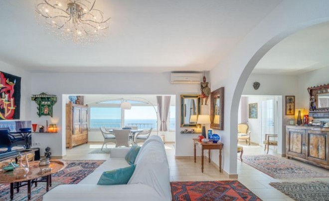 Revente · Villa · Roses