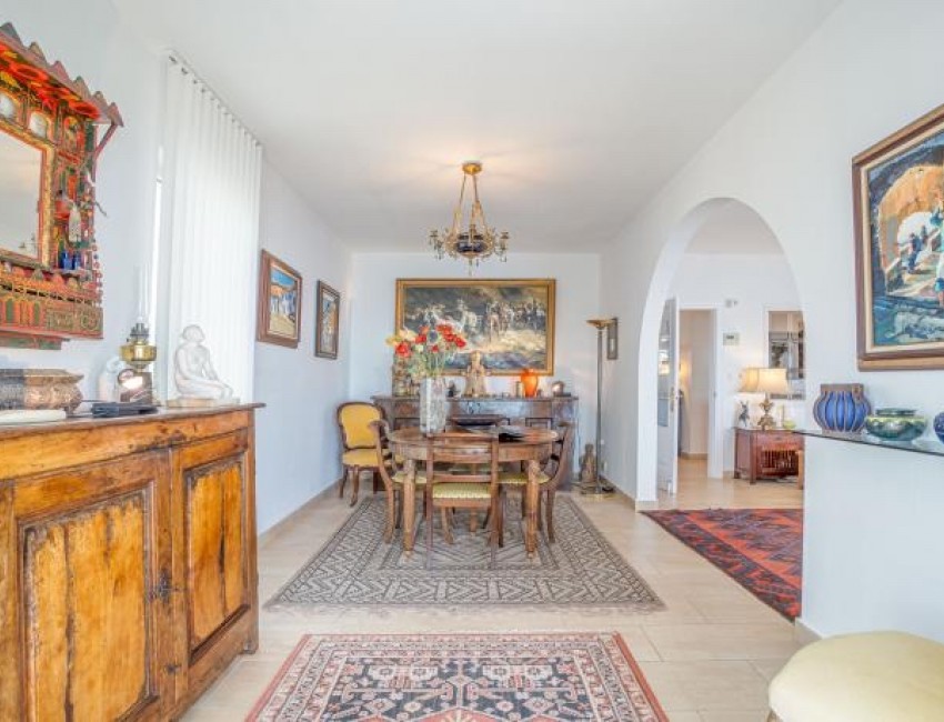 Revente · Villa · Roses