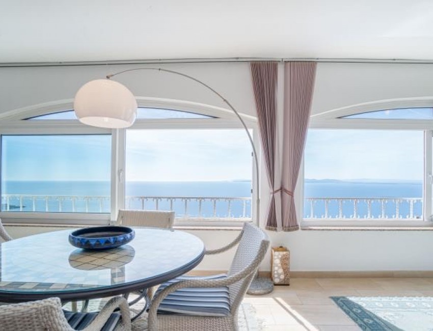 Revente · Villa · Roses