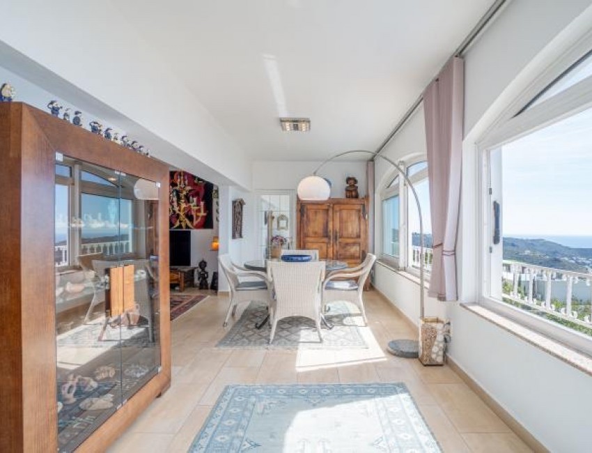 Revente · Villa · Roses