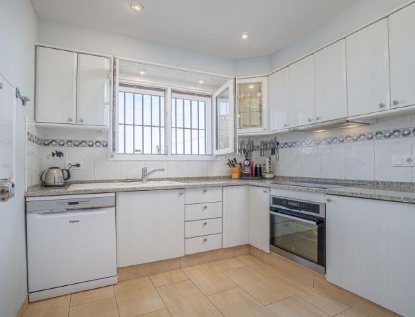 Revente · Villa · Roses