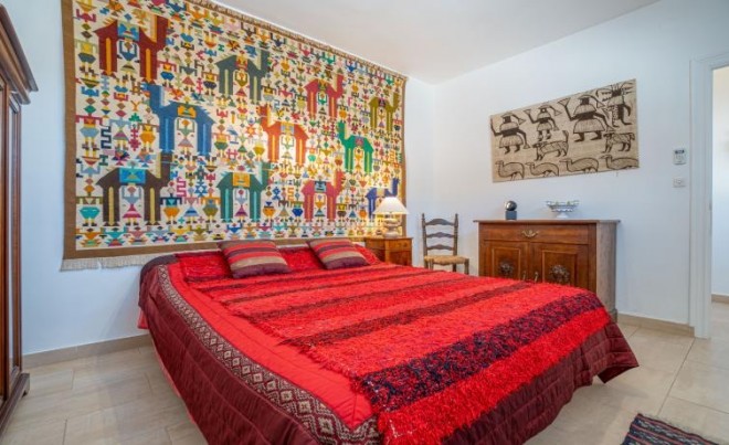 Revente · Villa · Roses