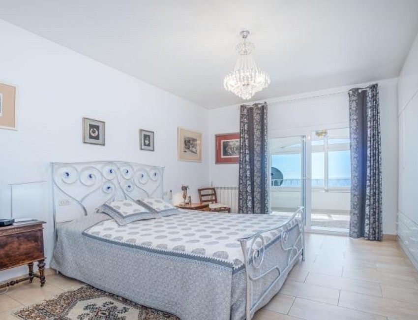 Revente · Villa · Roses