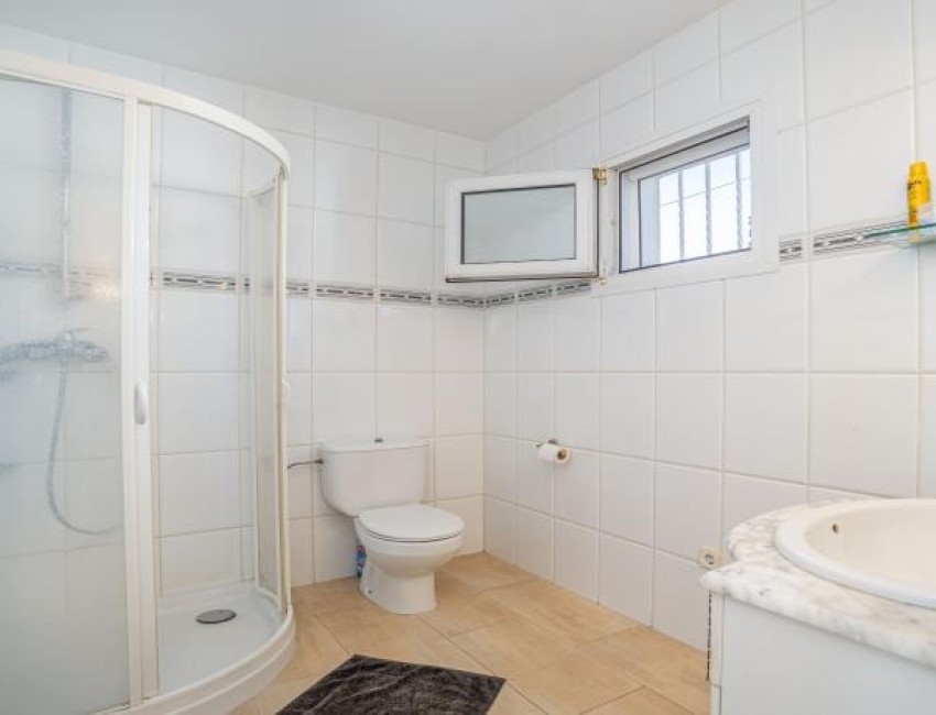 Revente · Villa · Roses