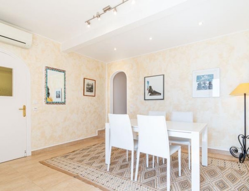 Revente · Villa · Roses