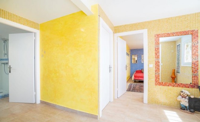 Revente · Villa · Roses