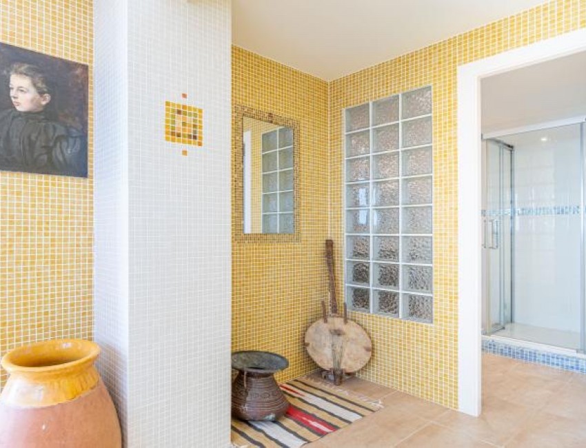 Revente · Villa · Roses