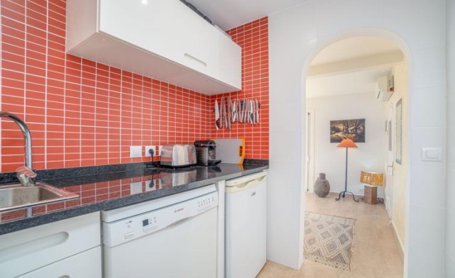 Revente · Villa · Roses