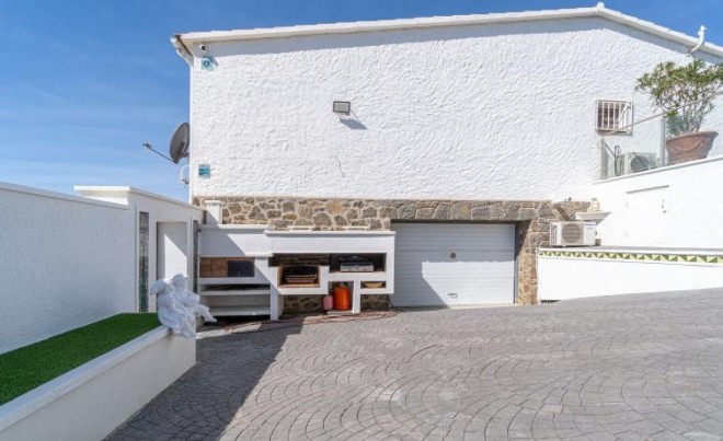 Revente · Villa · Roses