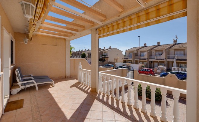 Venta · Villa / Chalet · Torrevieja