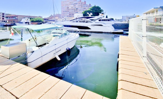 Revente · Villa · Roses