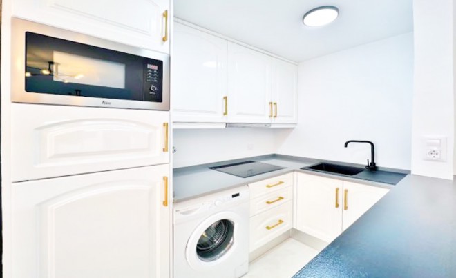 Revente · Villa · Roses