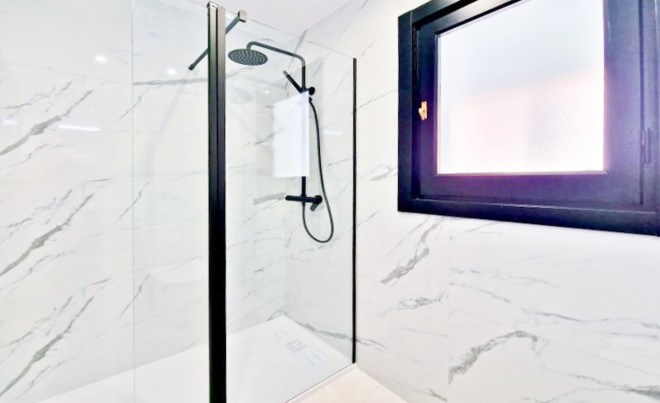 Revente · Villa · Roses