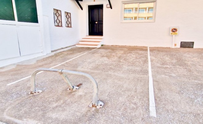 Revente · Villa · Roses