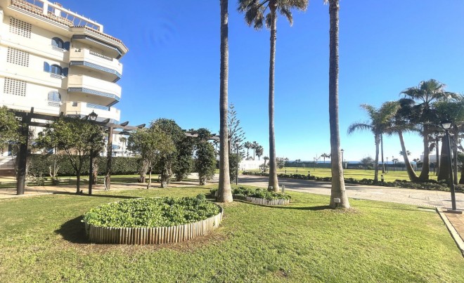 Revente · Appartement · San Luis de Sabinillas · Costa del Sol