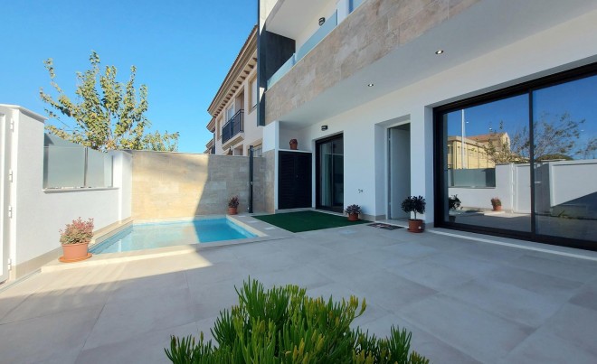 Nueva construcción  · Villa / Chalet · San Pedro del Pinatar