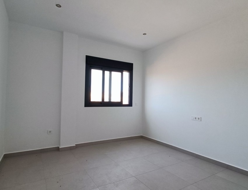 Nueva construcción  · Villa / Chalet · Canada De La Lena