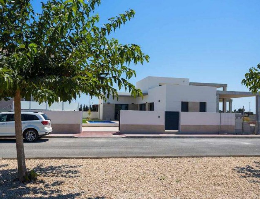 Nueva construcción  · Villa / Chalet · Daya Nueva · Centro