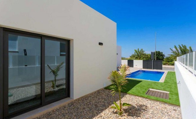 Nueva construcción  · Villa / Chalet · Daya Nueva · Centro