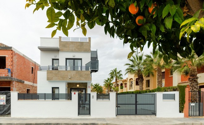 Nueva construcción  · Villa / Chalet · Torrevieja · Torretas