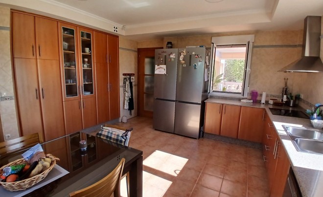 Venta · Villa / Chalet · Yecla