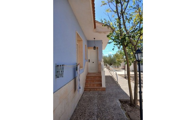 Venta · Villa / Chalet · Yecla