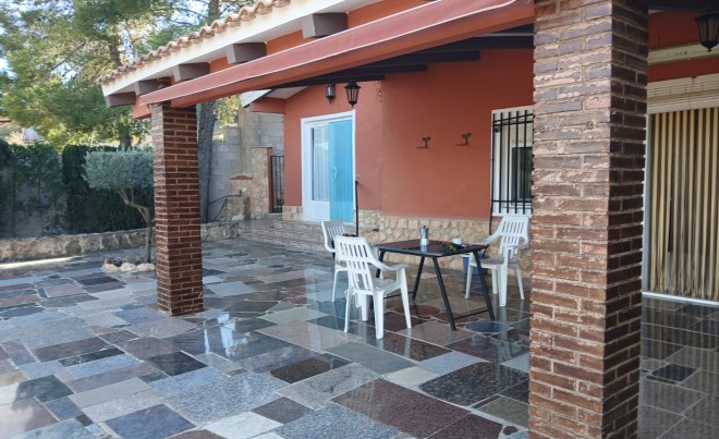 Venta · Villa / Chalet · Yecla