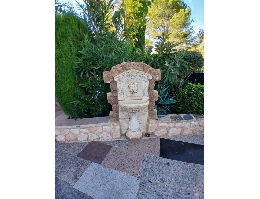 Venta · Villa / Chalet · Yecla